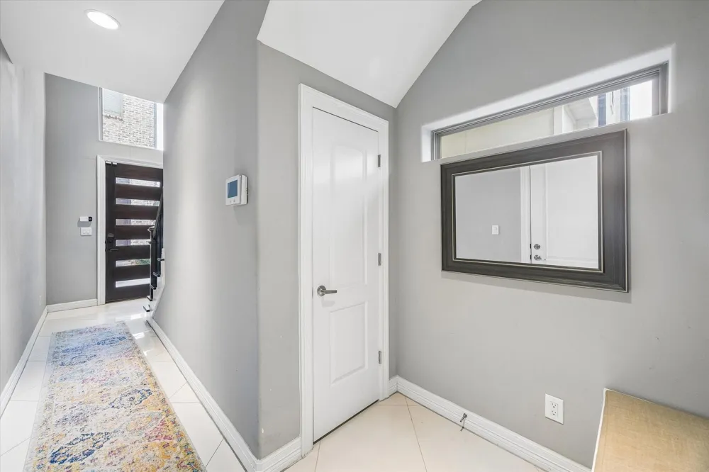 1617 Crockett Street Houston, TX 77007