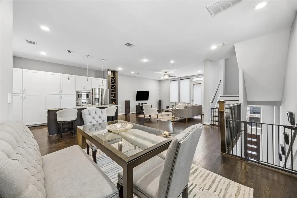 1617 Crockett Street Houston, TX 77007