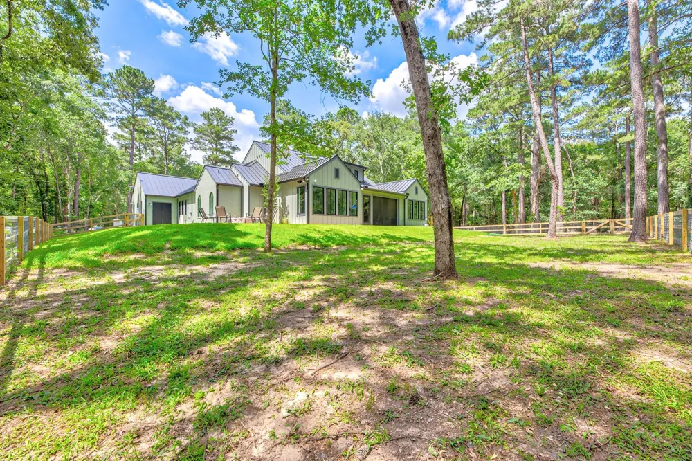 21701 Dan Drive Magnolia, TX 77355