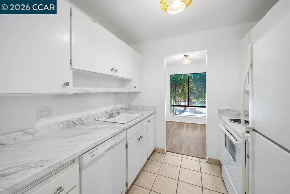 490 Civic Dr #102 Walnut Creek, CA 94596