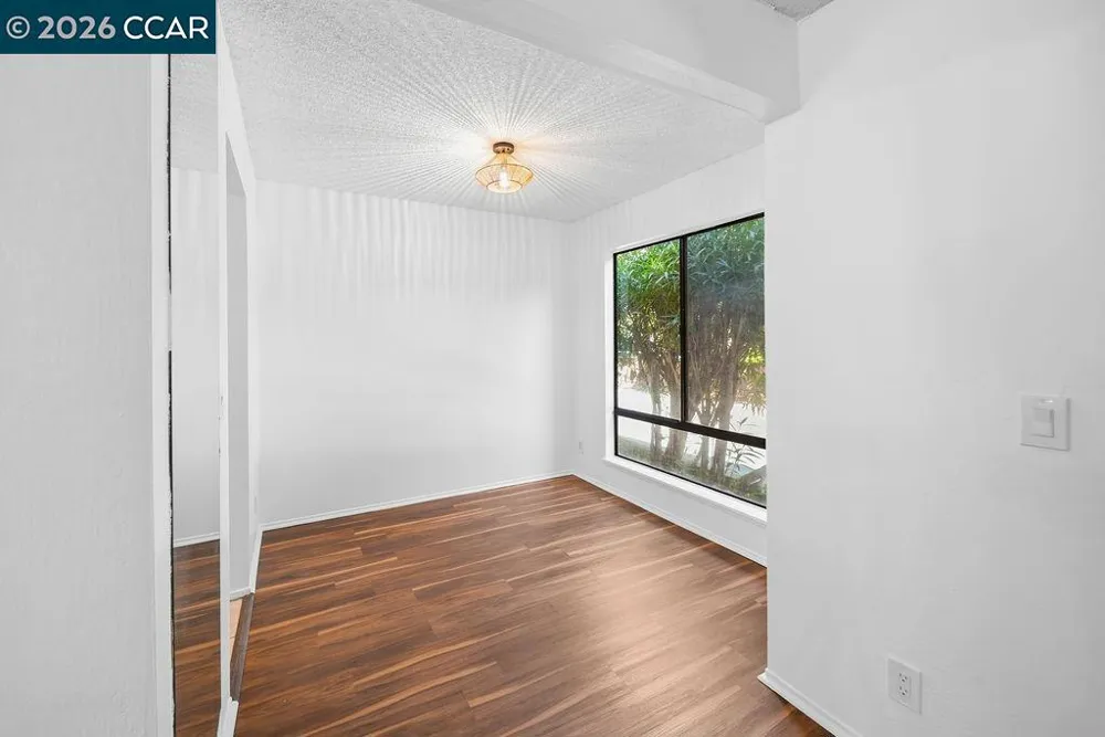 490 Civic Dr #102 Walnut Creek, CA 94596