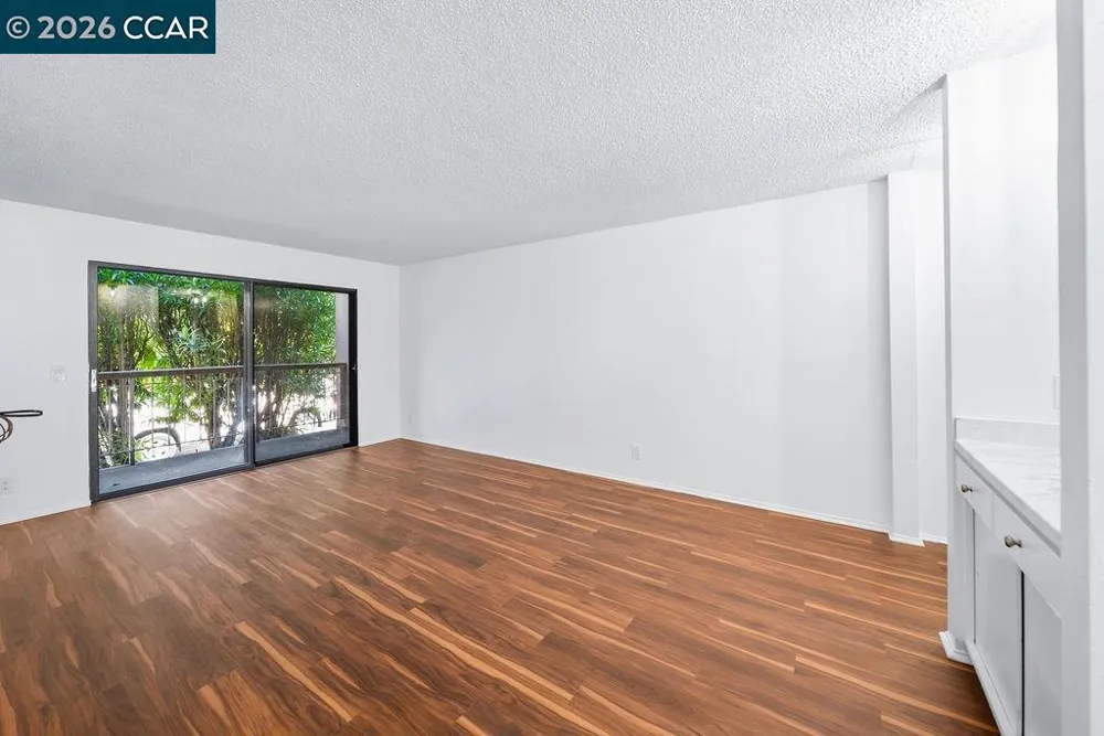 490 Civic Dr #102 Walnut Creek, CA 94596
