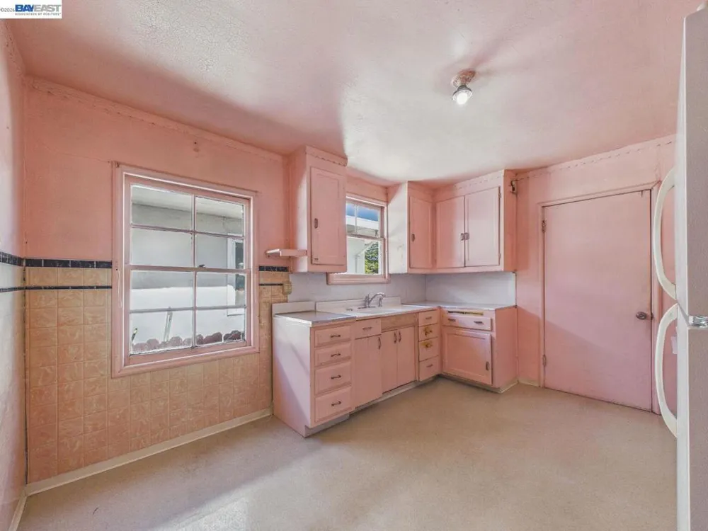 1506 Elm Ave Richmond, CA 94805