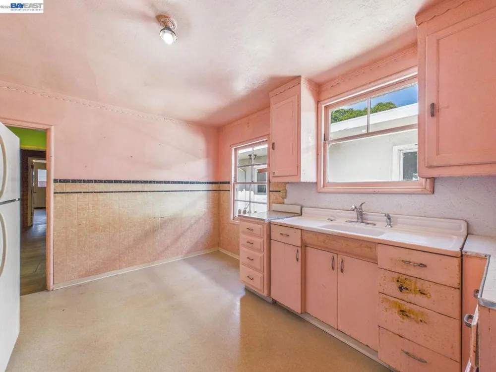 1506 Elm Ave Richmond, CA 94805