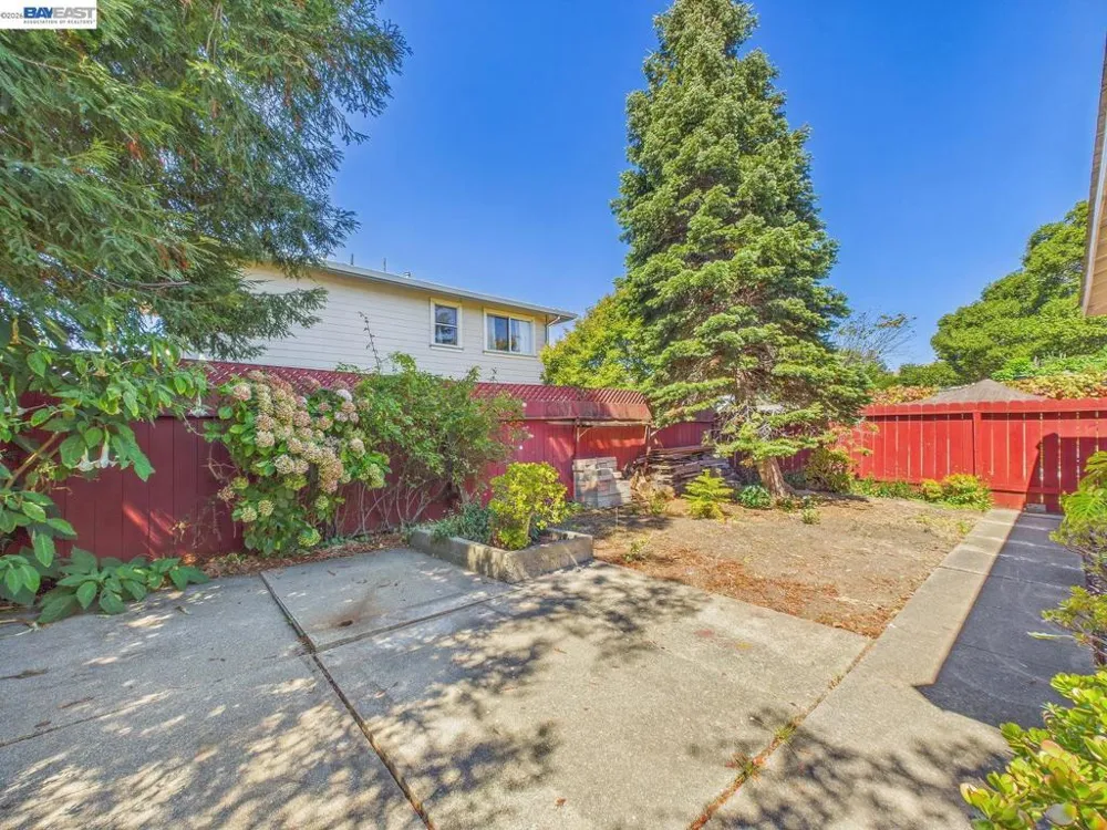 1506 Elm Ave Richmond, CA 94805