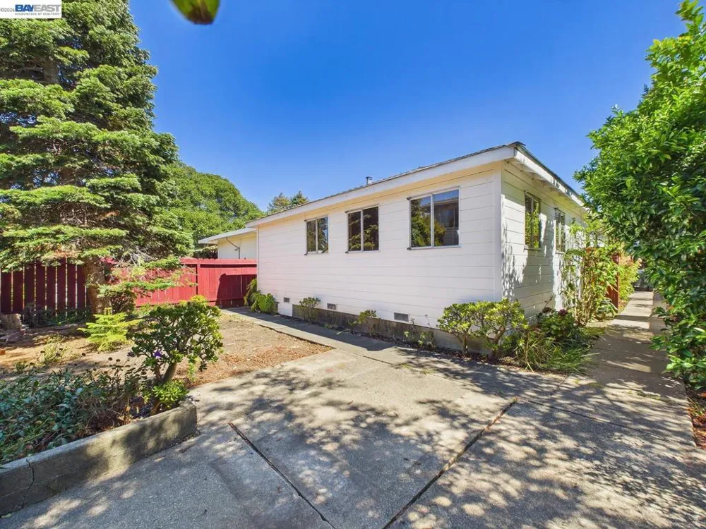 1506 Elm Ave Richmond, CA 94805