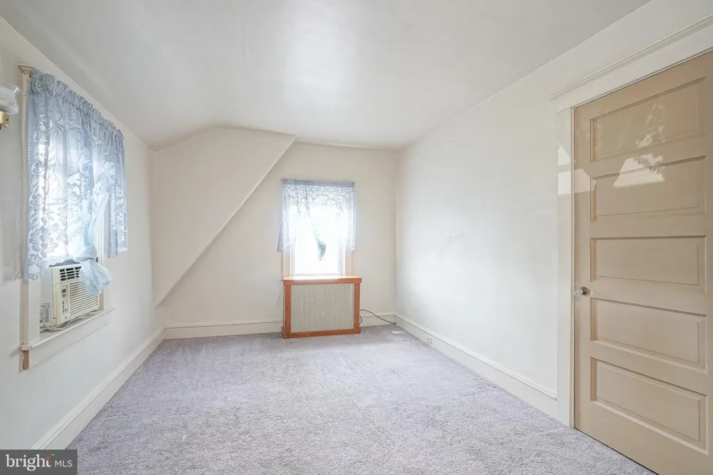 32 JOHNSON STREET Salem, NJ 08079