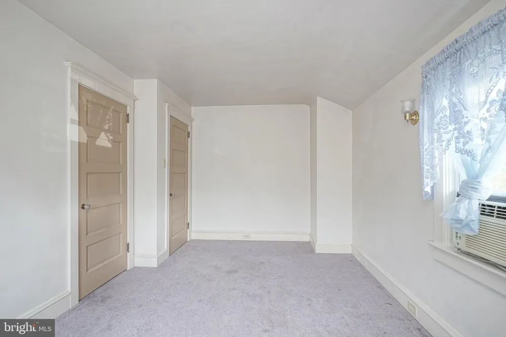 32 JOHNSON STREET Salem, NJ 08079