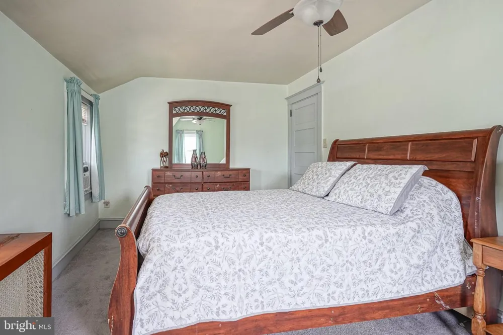 32 JOHNSON STREET Salem, NJ 08079