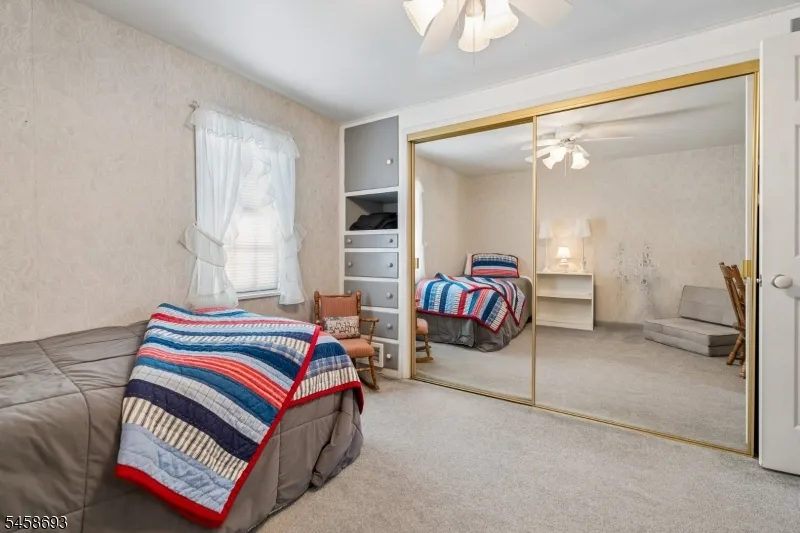 25 Swan Rd Livingston, NJ 07039