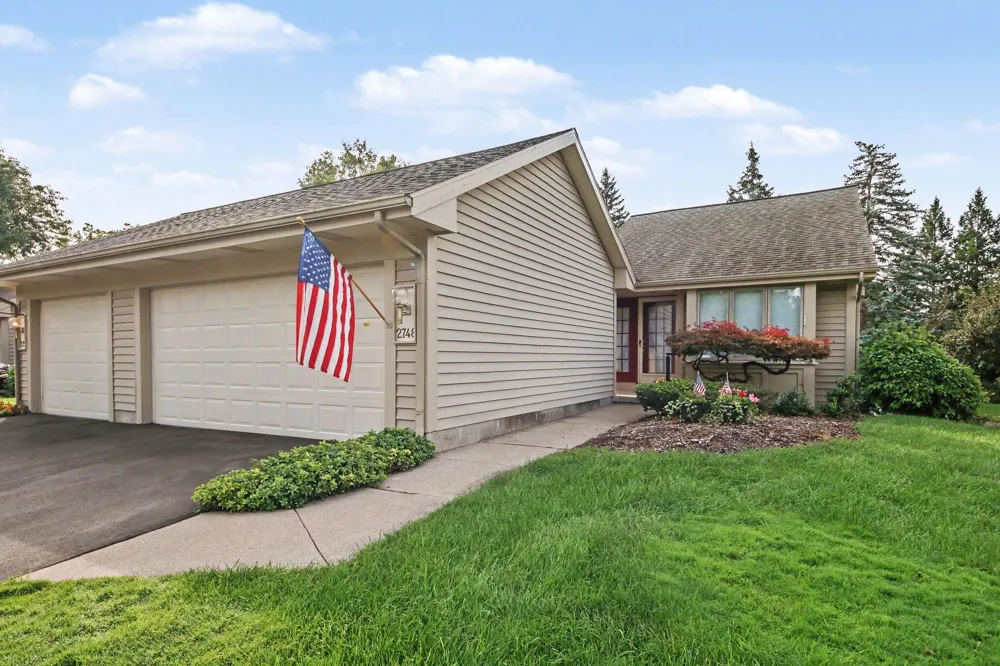 2748 Mulford Drive SE Grand Rapids, MI 49546
