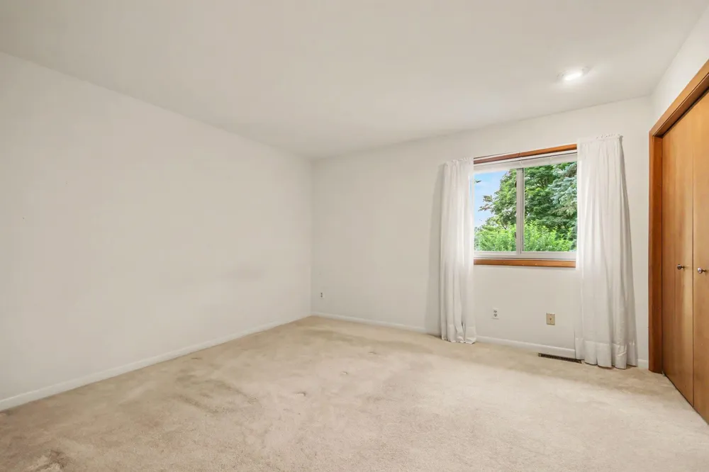 2748 Mulford Drive SE Grand Rapids, MI 49546