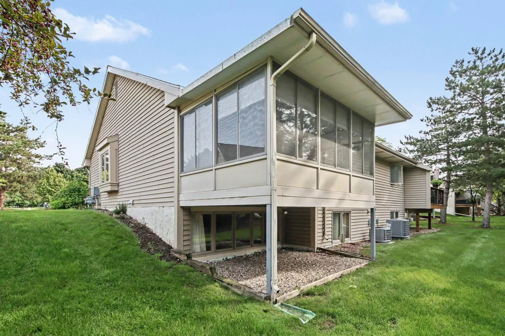 2748 Mulford Drive SE Grand Rapids, MI 49546