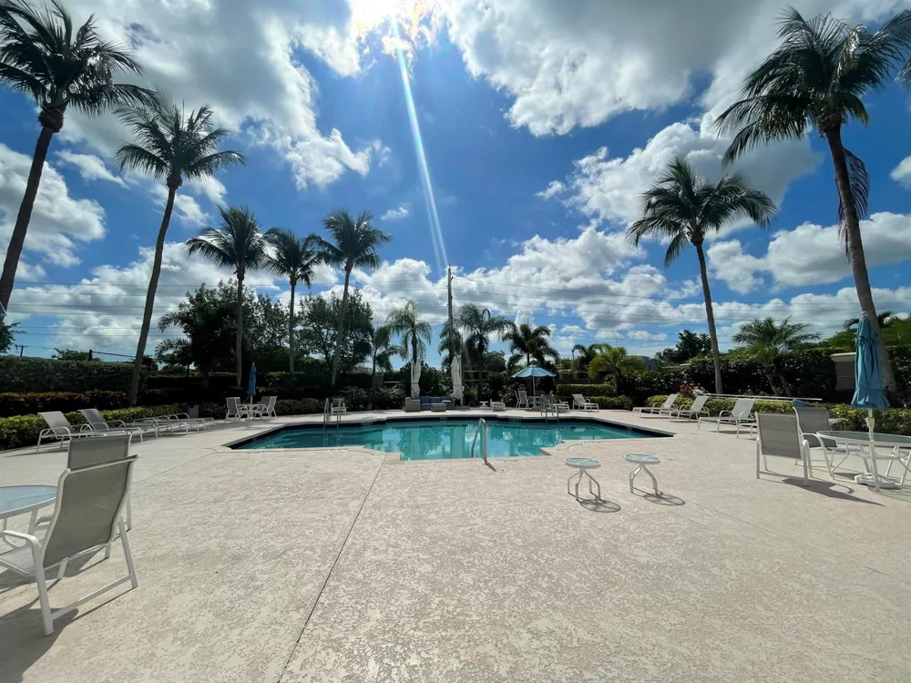 16075 Sims Road #203 Delray Beach, FL 33484