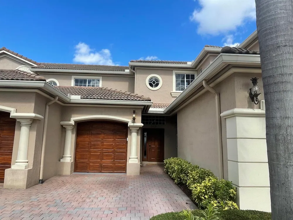 16075 Sims Road #203 Delray Beach, FL 33484