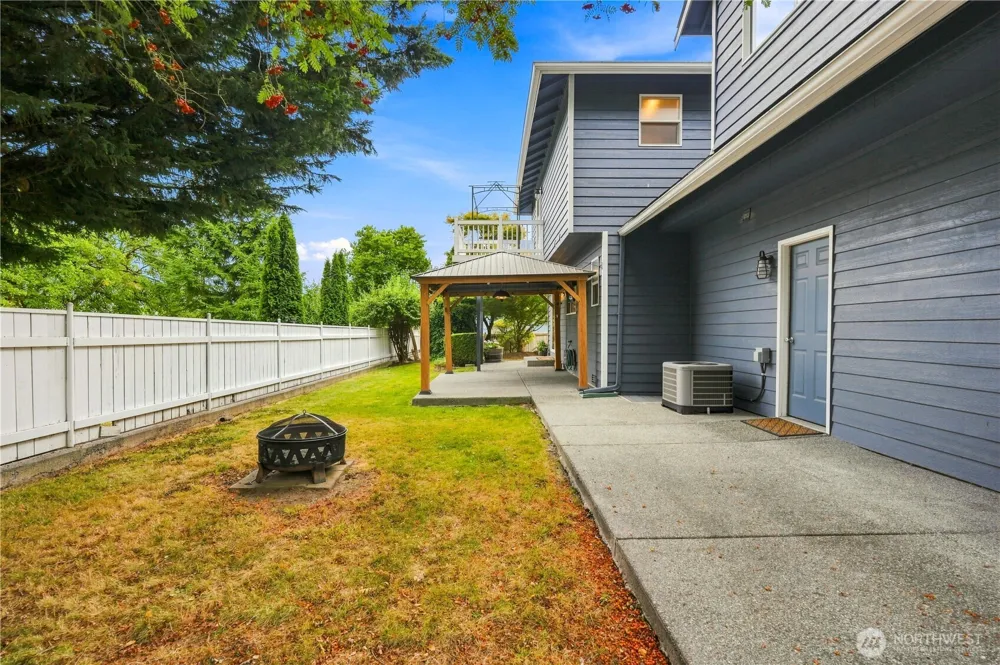 2219 116th Avenue NE Lake Stevens, WA 98258