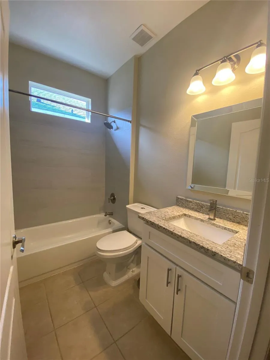10161 GRANITE BAY DRIVE Orlando, FL 32832