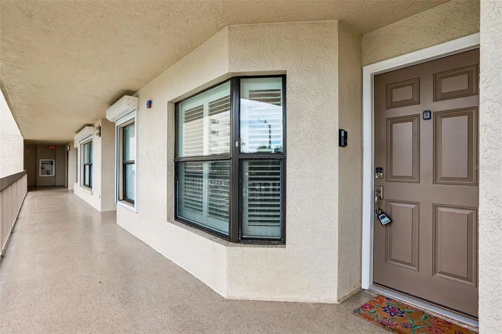 1332 PASADENA AVENUE S #207 South Pasadena, FL 33707
