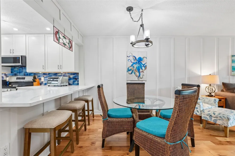 1332 PASADENA AVENUE S #207 South Pasadena, FL 33707