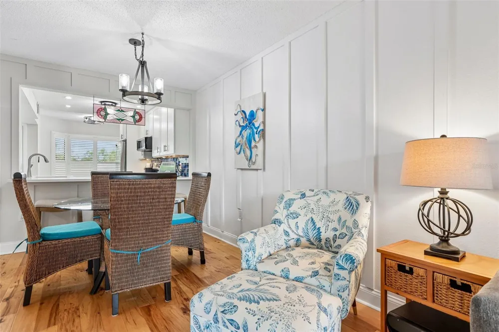 1332 PASADENA AVENUE S #207 South Pasadena, FL 33707