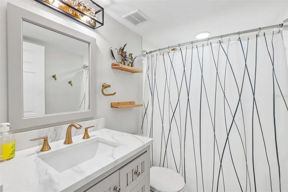 1332 PASADENA AVENUE S #207 South Pasadena, FL 33707