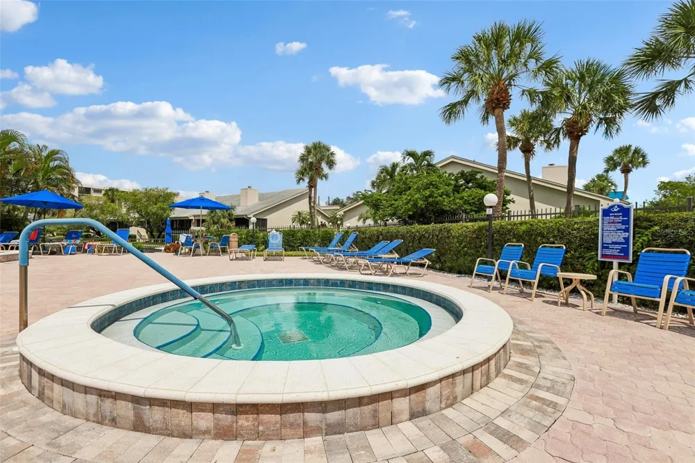 1332 PASADENA AVENUE S #207 South Pasadena, FL 33707