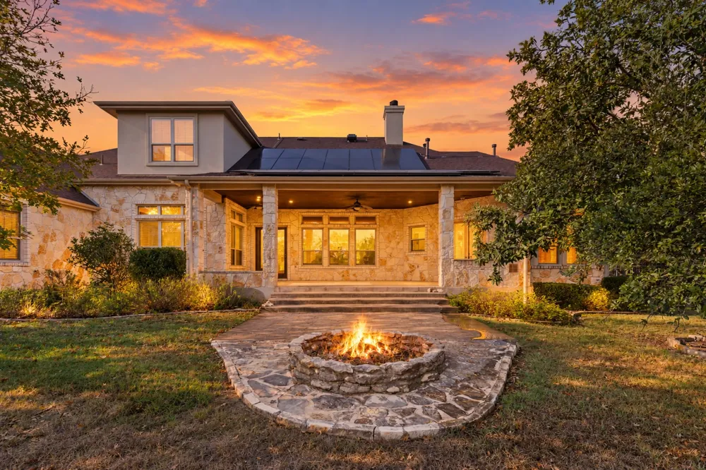 275 Lonely Pine Cove Driftwood, TX 78619