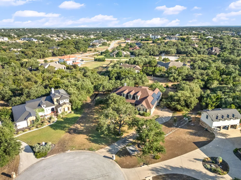 275 Lonely Pine Cove Driftwood, TX 78619