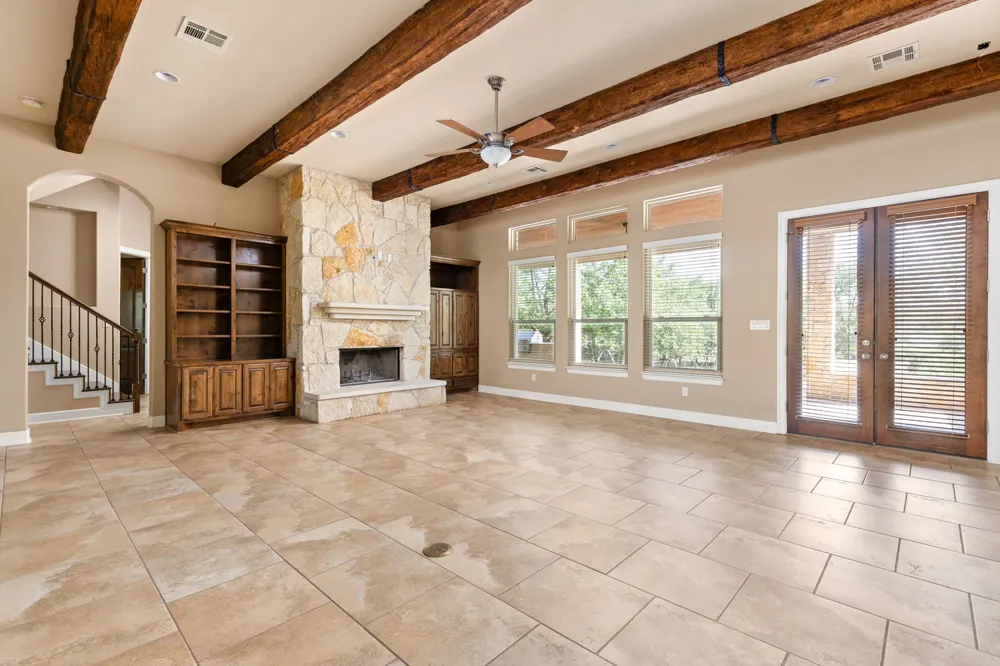 275 Lonely Pine Cove Driftwood, TX 78619