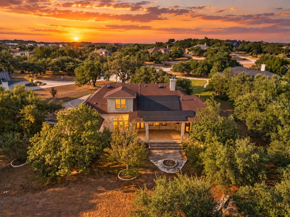 275 Lonely Pine Cove Driftwood, TX 78619
