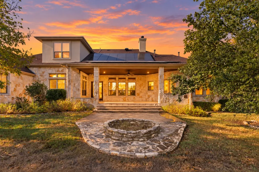 275 Lonely Pine Cove Driftwood, TX 78619