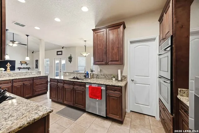 14838 St Hedwig St Hedwig, TX 78152