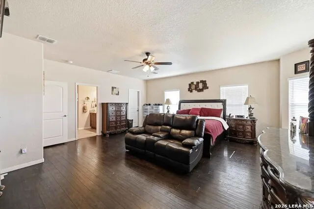14838 St Hedwig St Hedwig, TX 78152