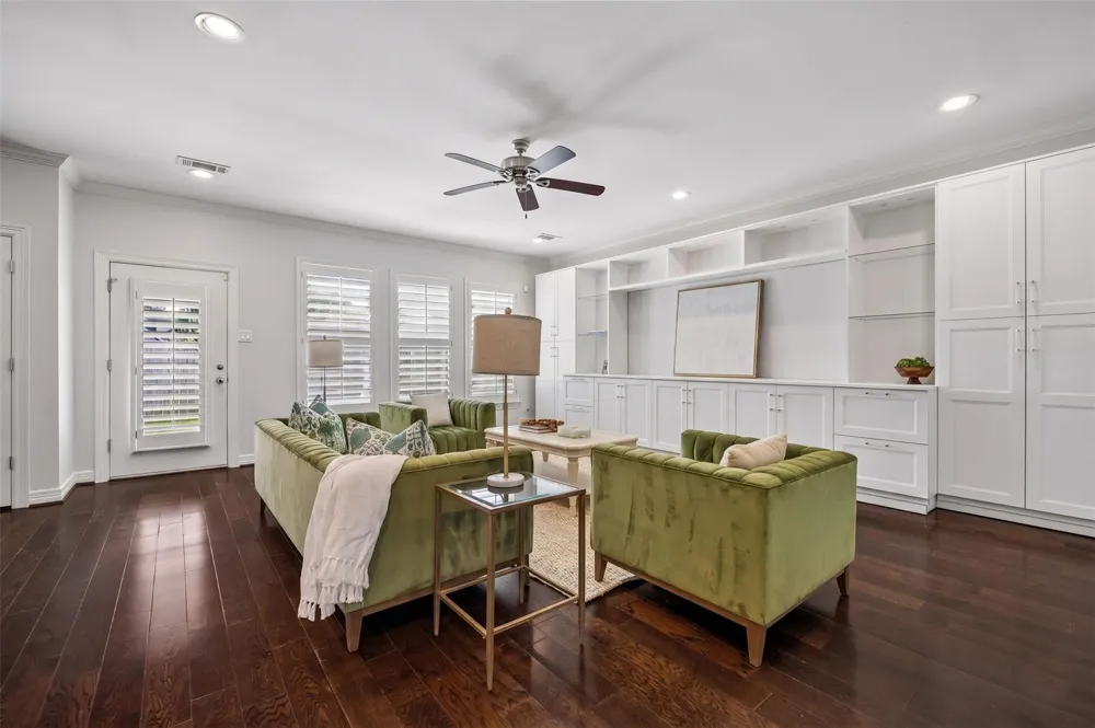5121 Libbey Lane Houston, TX 77092