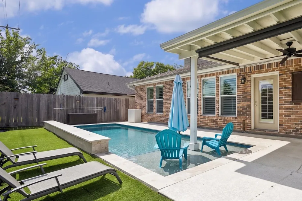 5121 Libbey Lane Houston, TX 77092