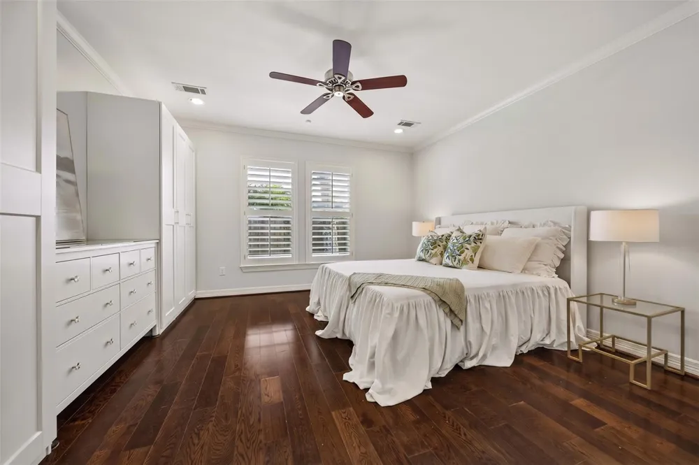5121 Libbey Lane Houston, TX 77092