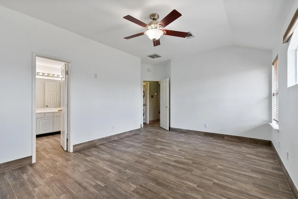 10638 Desert Springs Circle Houston, TX 77095