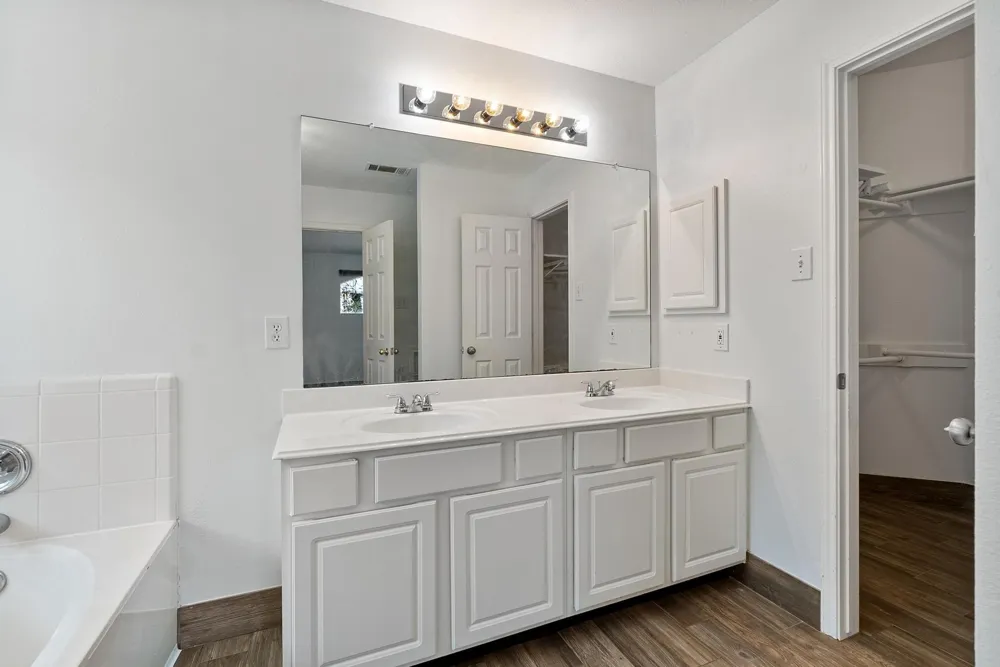 10638 Desert Springs Circle Houston, TX 77095