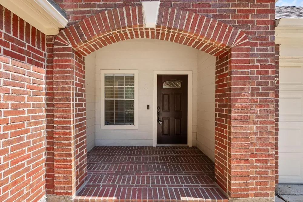 10638 Desert Springs Circle Houston, TX 77095