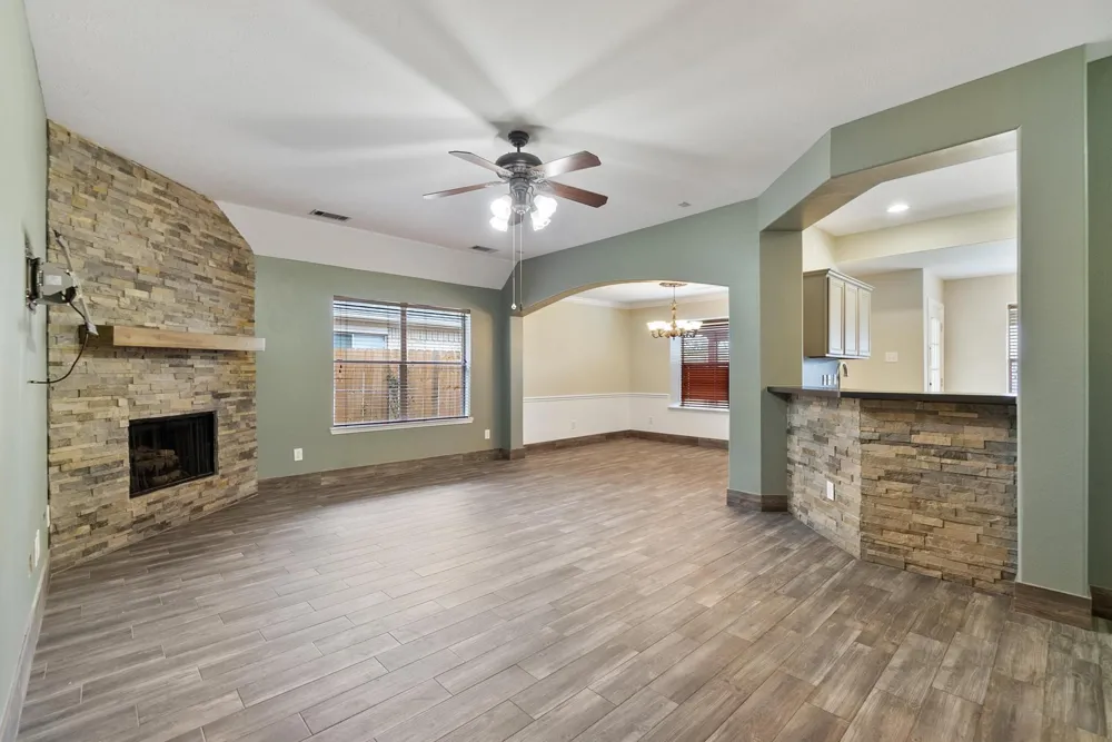 10638 Desert Springs Circle Houston, TX 77095
