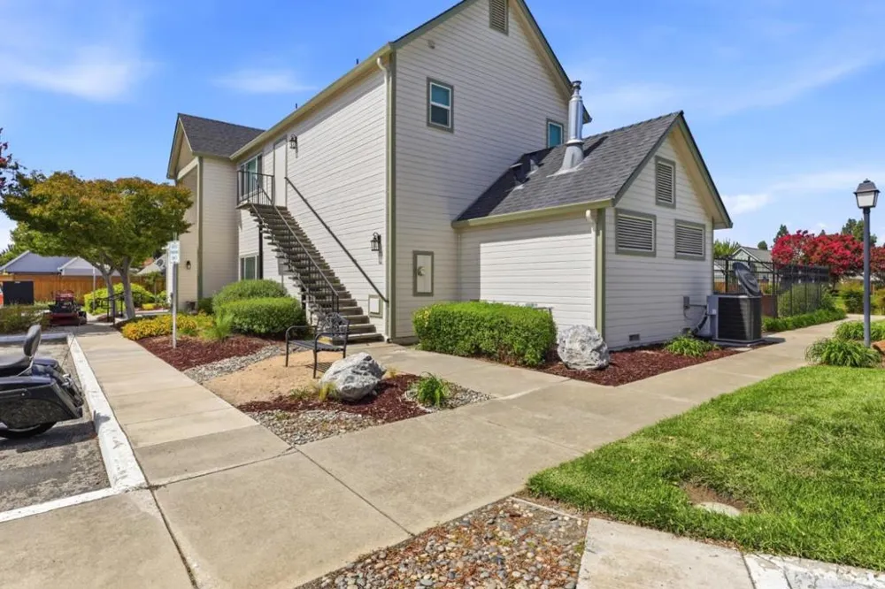 744 Anne Lane Morgan Hill, CA 95037