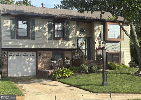 208 FAGAN CIRCLE