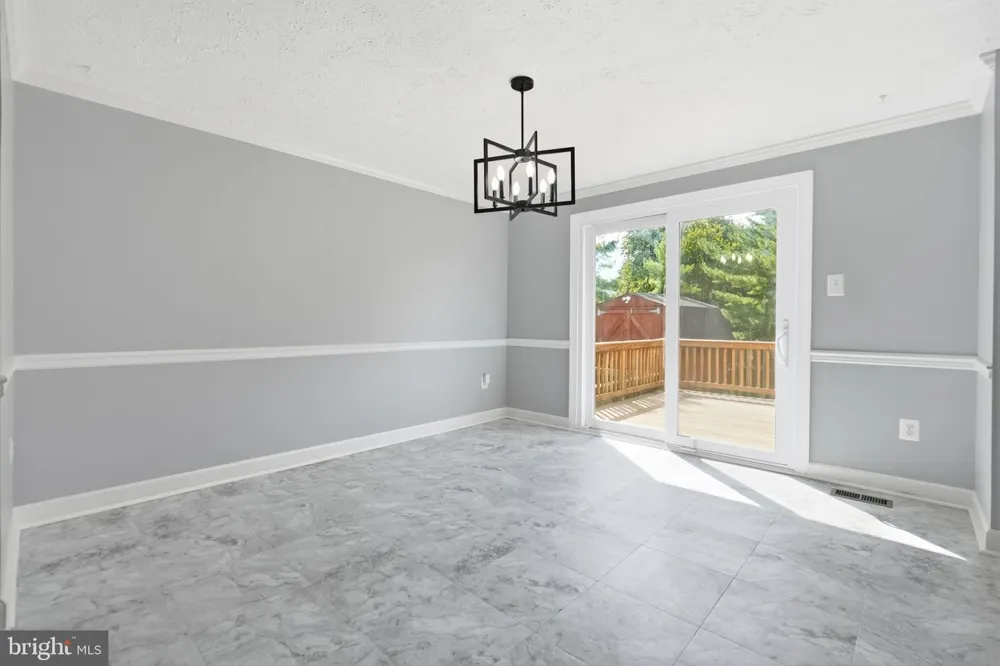 142 FAIRFIELD DRIVE Frederick, MD 21702