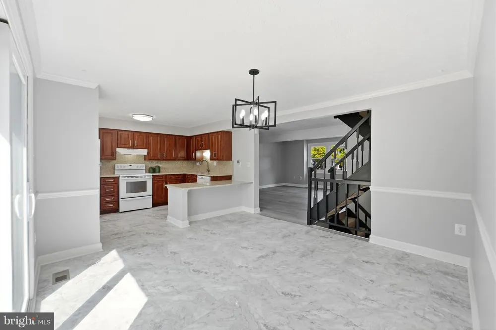 142 FAIRFIELD DRIVE Frederick, MD 21702