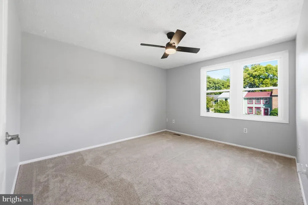 142 FAIRFIELD DRIVE Frederick, MD 21702