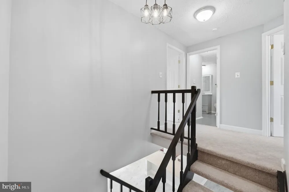 142 FAIRFIELD DRIVE Frederick, MD 21702