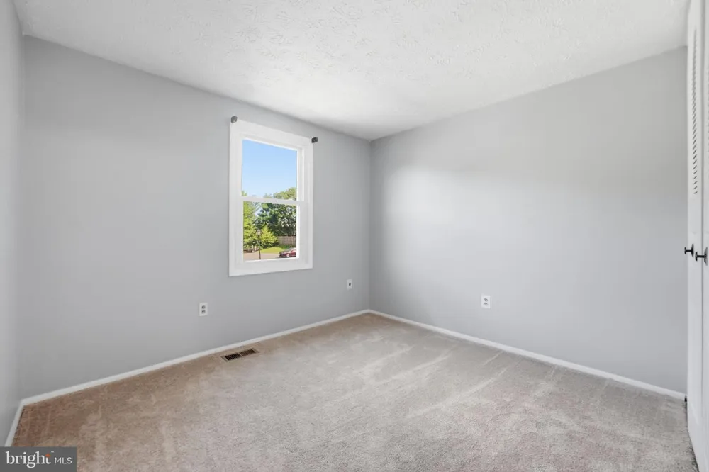 142 FAIRFIELD DRIVE Frederick, MD 21702