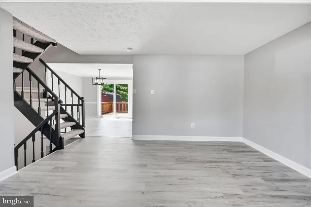 142 FAIRFIELD DRIVE Frederick, MD 21702