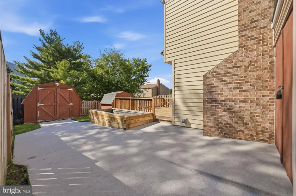 142 FAIRFIELD DRIVE Frederick, MD 21702