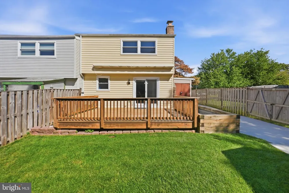 142 FAIRFIELD DRIVE Frederick, MD 21702